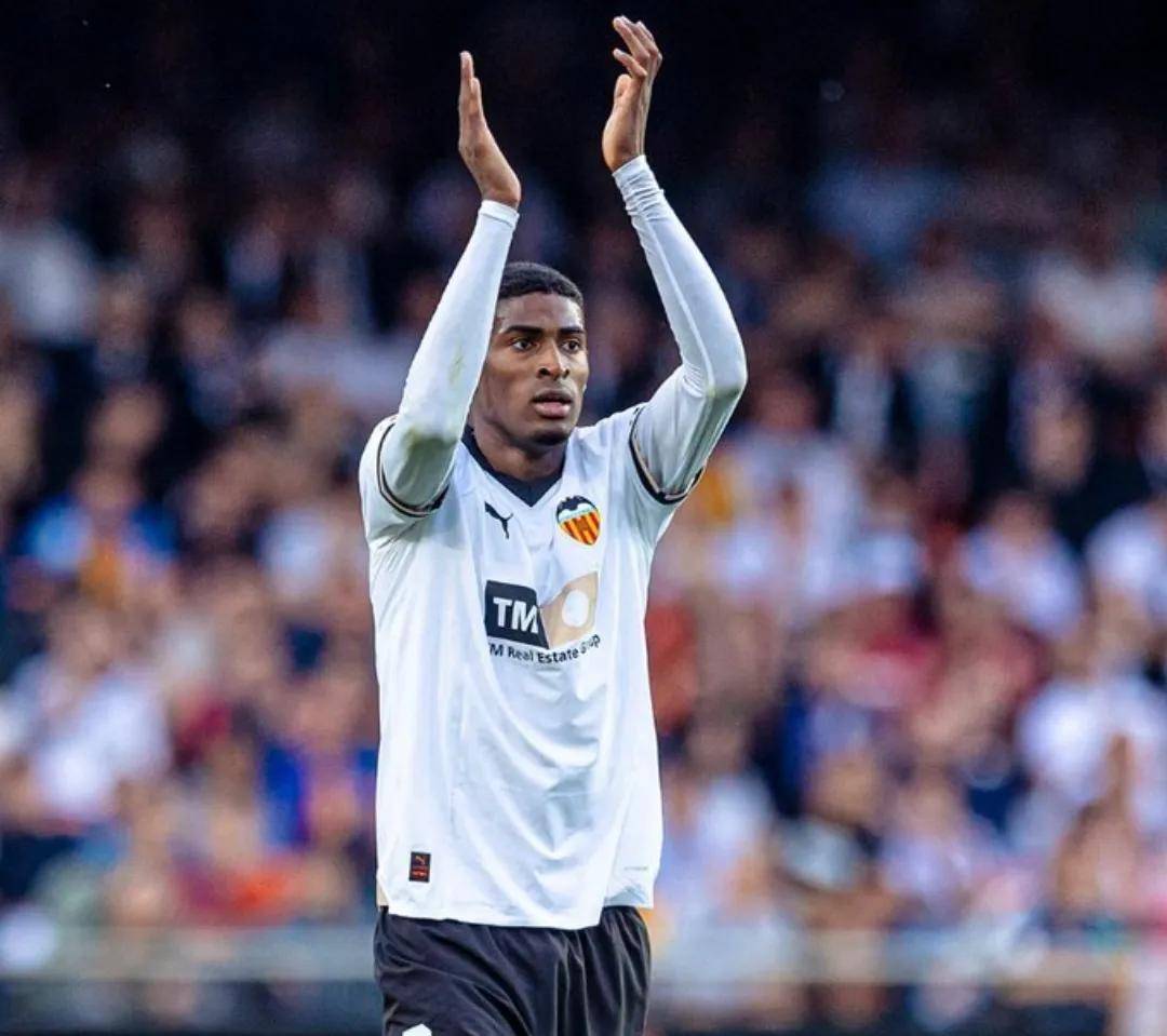 加时末段体能课后,切尔西止住颓势备战西甲,媒体盛赞,年轻球员得到机会的简单介绍 加时末段体能课后,切尔西止住颓势备战西甲,媒体盛赞,年轻球员得到机会的简单介绍